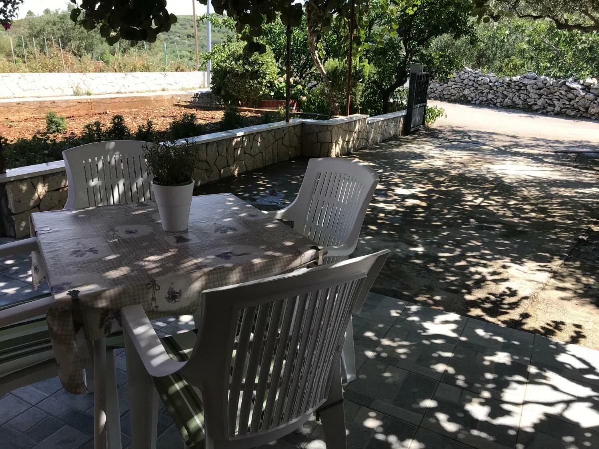 Apartman Mirjana With Terrace And Free Parking Donji Okrug  المظهر الخارجي الصورة